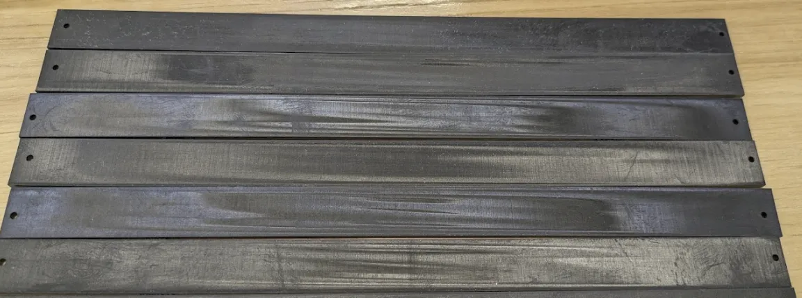 Example: Unintended horizontal striping on wide, flat surfaces