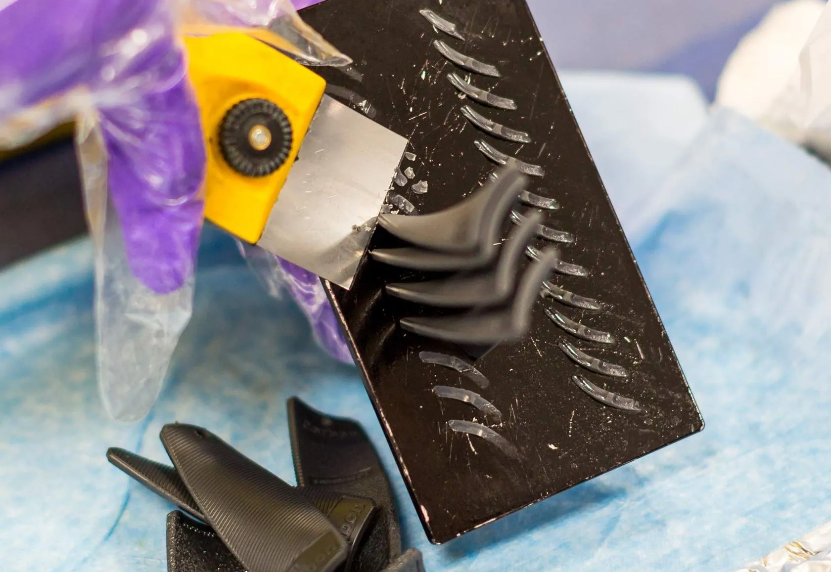 Over-adhesion Over-adhesion
