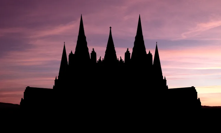 Silhouette of Archsanctuary of Dastnurity